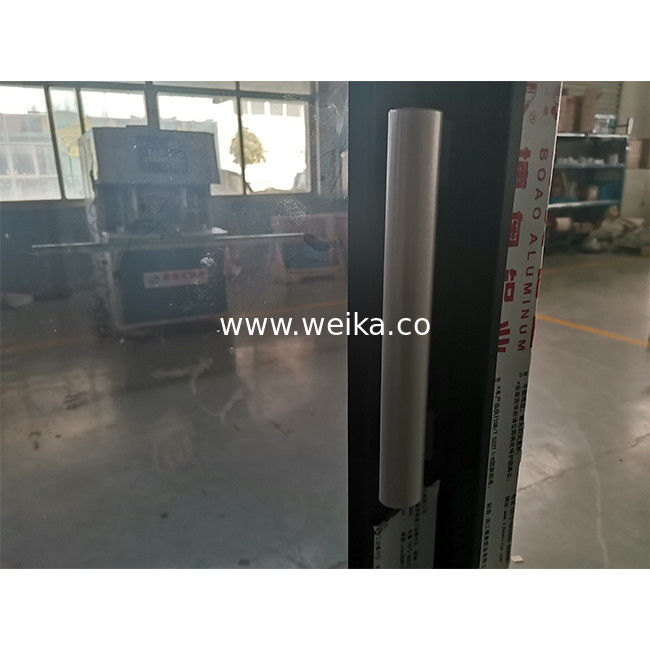 Vidrio templado Puertas correderas de patio modernas Grill de aluminio Puertas y ventanas correderas