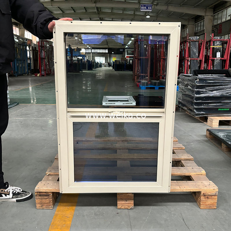 Tamaño personalizado Ventana suspendida única UPVC con material de PVC y espesor de 1,4 mm-1,8 mm